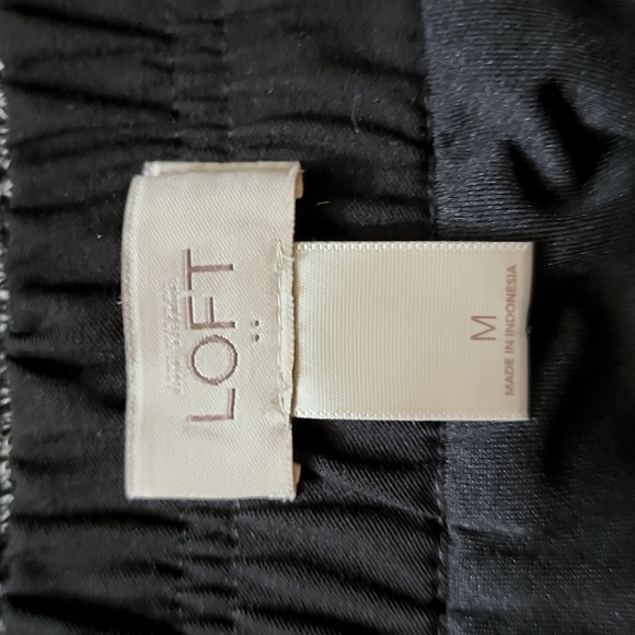 VINTAGE ANNE TAYLOR LOFT BRAND MULTIFUNCTIONAL MINI skirt size medium - Picture 8 of 10